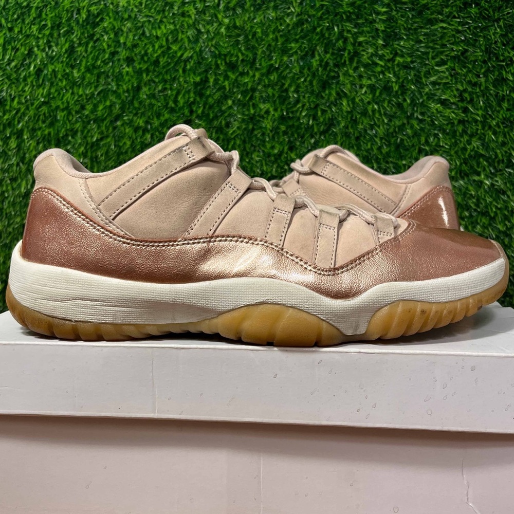Air Jordan 11 XI Retro Low Rose Gold